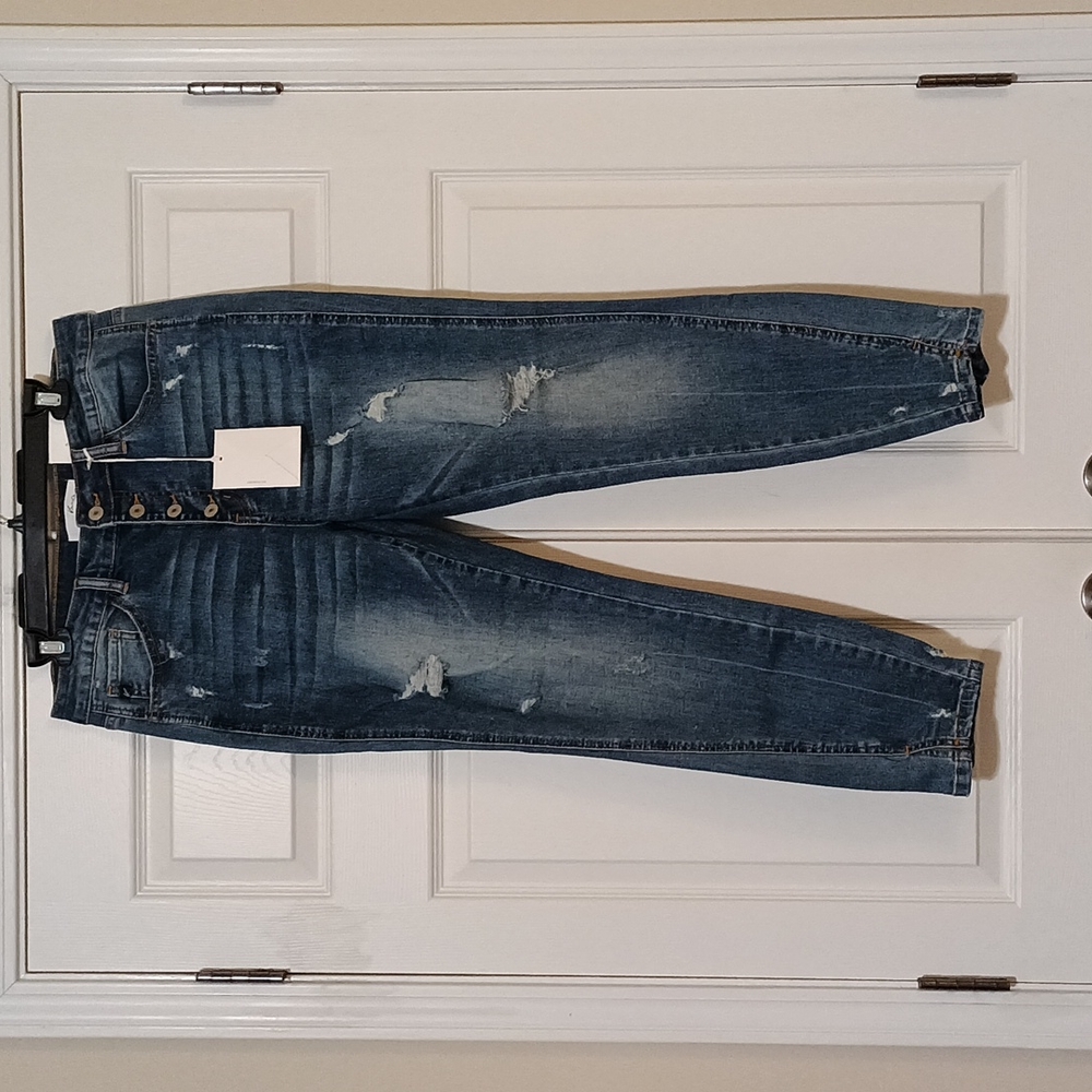 KanCan button fly skinny jeans. NWT. Size 13.